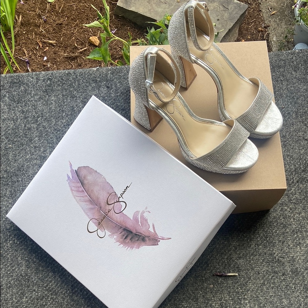 Jessica Simpson Silver Strappy Heels 6.5